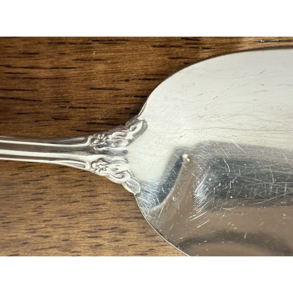 ONEIDA Chateau Stainless Steel Silver Spoon Floral Handle 7.5in Dishwasher Safe